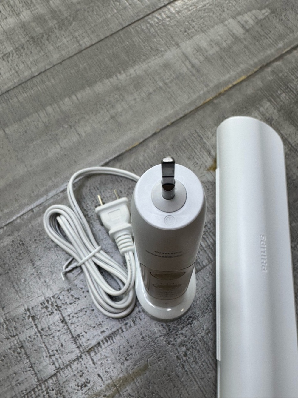 Philips Sonicare Professional Clean Rechargeable Electric Toothbrush White Gold - Picture 3 of 7
